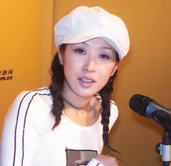 53岁孙悦现状：嫁大9岁二婚富豪，生冠军儿子，状态比20岁还要好