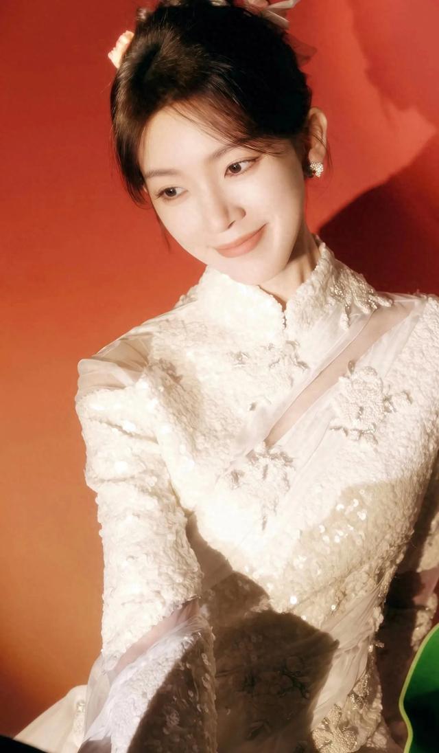 女星图鉴｜陈瑶｜绝美古风造型，真是太迷人眼了啊