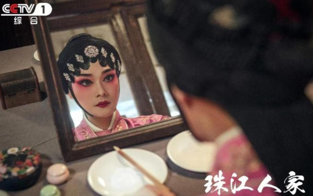 刚出圈就传出丑闻,曹骏的爆红究竟动了谁的蛋糕?听于正说了啥