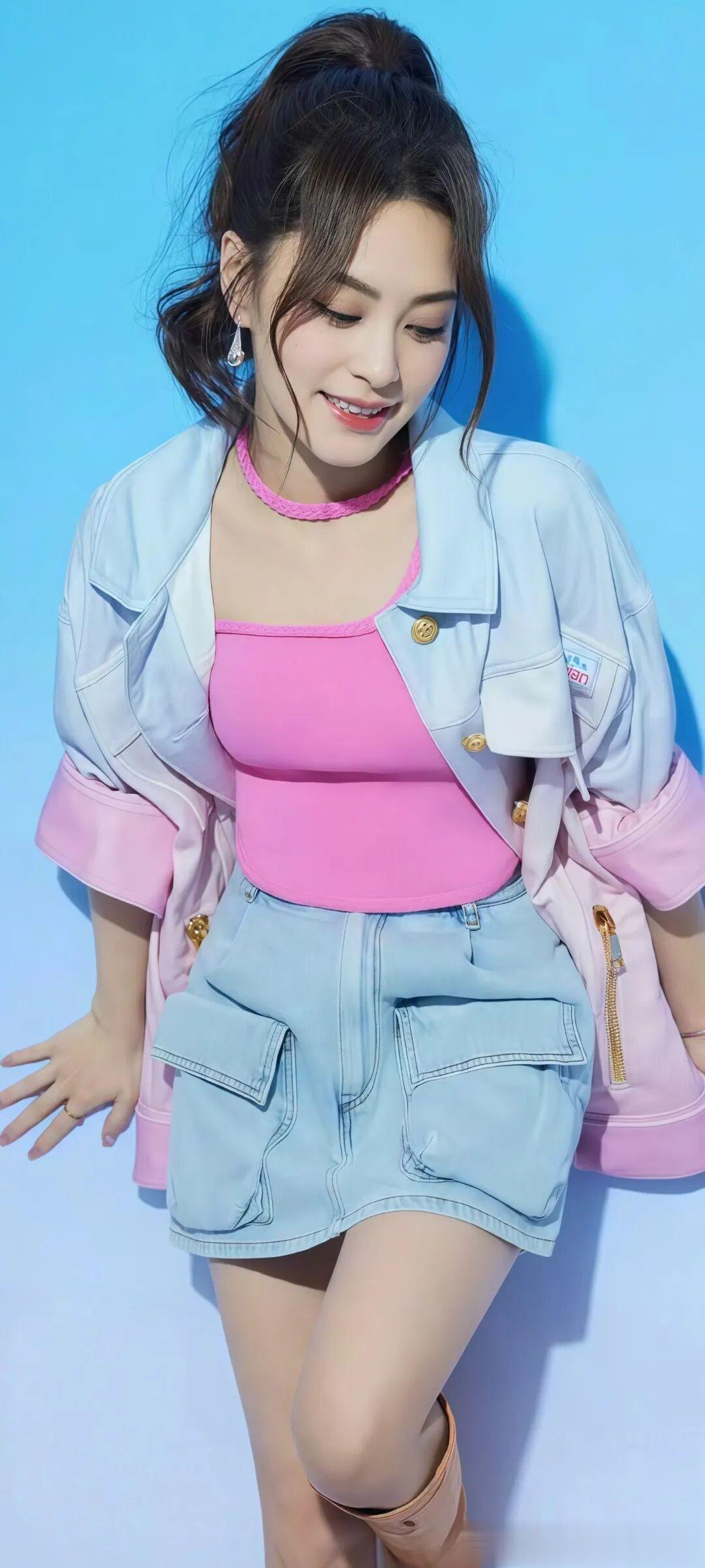 钟欣潼，多彩女神