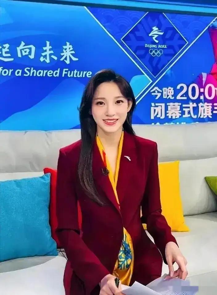 优秀主持人马凡舒，“仙女”一样最美照片，你喜欢哪一张？