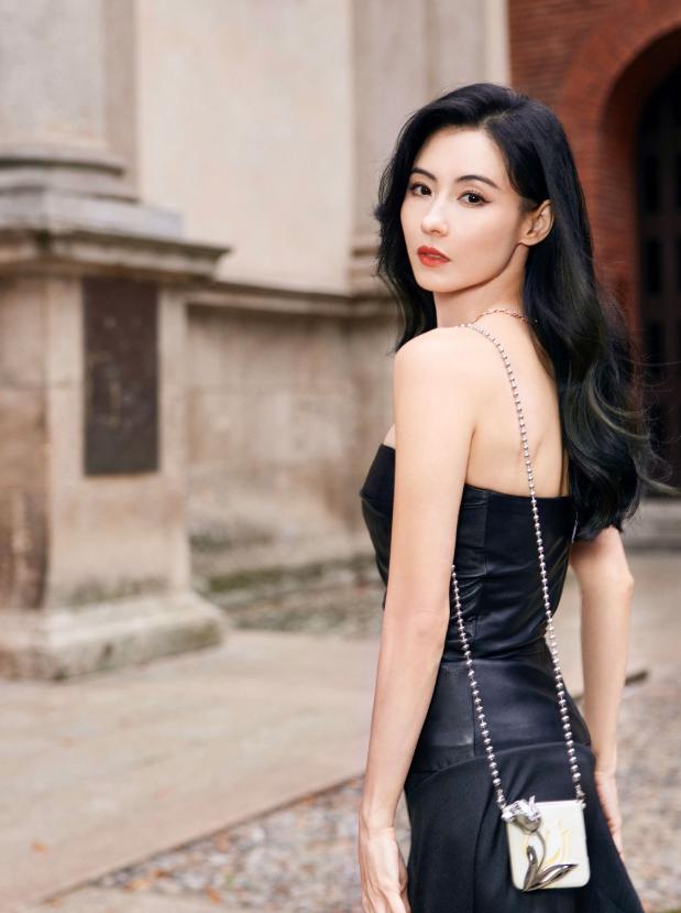 张柏芝不再沉默！坦白三胎儿子生父身份，难怪谢霆锋拒和王菲领证