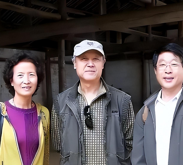 演员达式常：工作61年不买车，83岁坚持打卡上班，终生只爱一个人