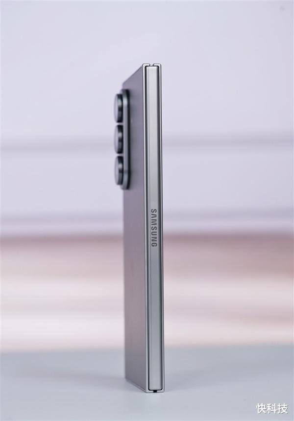 全球最輕的大折疊！三星Galaxy Z Fold7圖賞