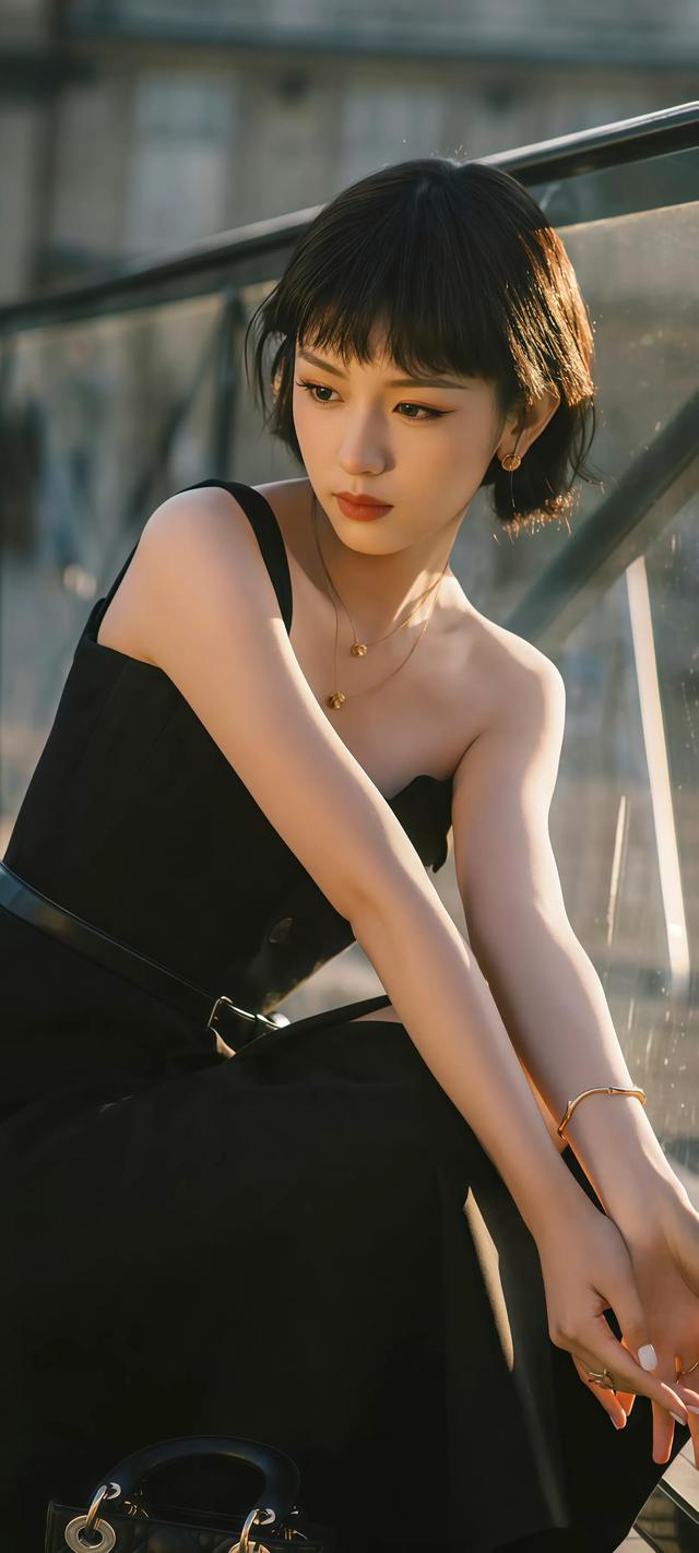 内地女明星：周也