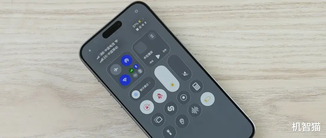 笑死，iPhone的“制冷模式”竟然真的有用？