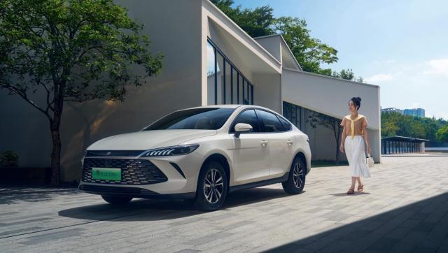 国庆买车绕不开的选项 第二代秦PLUS上新6.98万元起