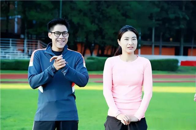 霍家“隐形支柱”曝兄！郭晶晶母亲竞是豪门幕后大功臣