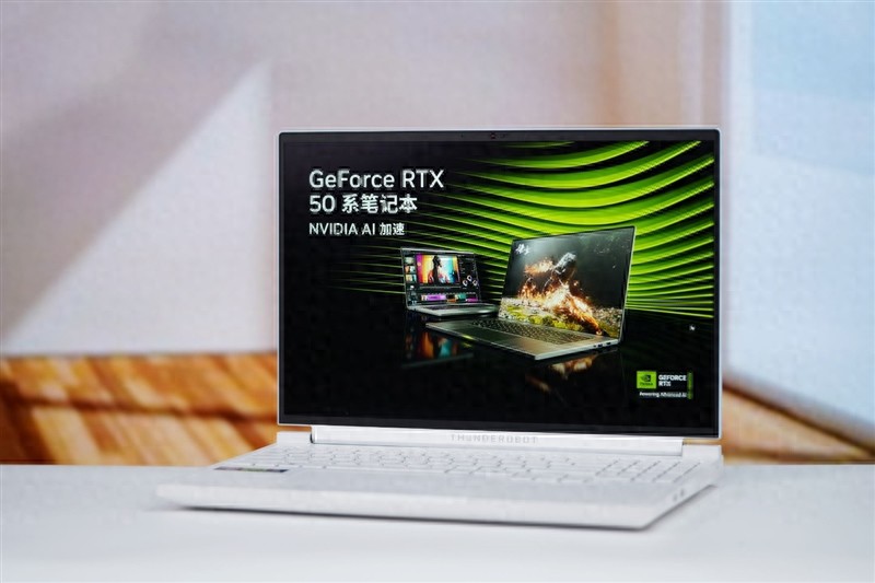 雷神獵刃S評測：萬元游戲本性能出色 長江存儲PC411 SSD寶刀不老