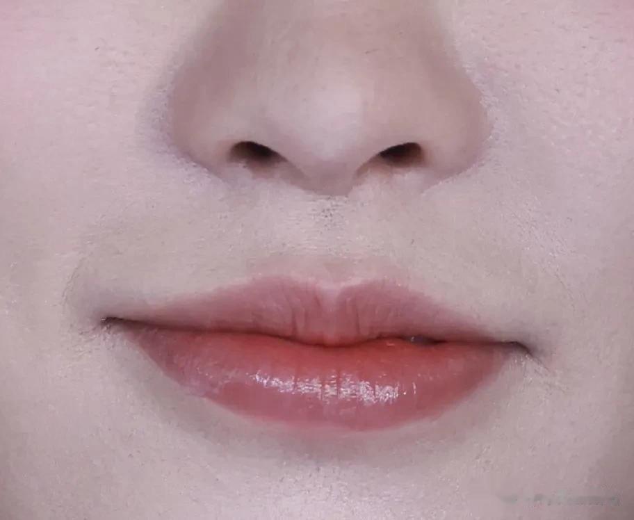 祝绪丹素颜高清面部特写