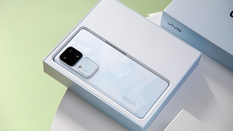 vivo终于“摊牌了”,16GB+512GB跳水1823元,不好卖就继续降