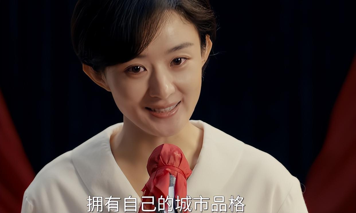 被质疑不扛剧后，群演又爆赵丽颖三宗罪：迟到、滥用替身、台词差