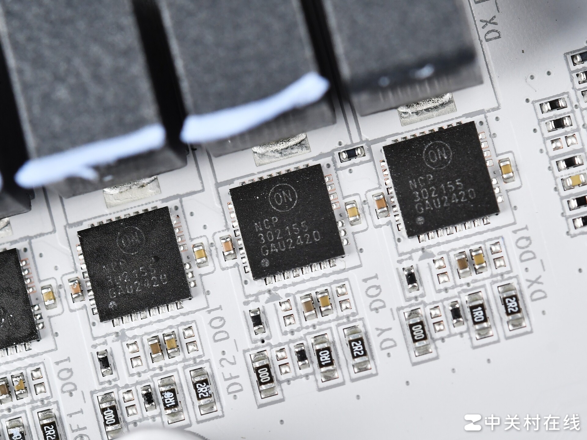 白色M板表現全能 技嘉冰雕Z890M主板評測