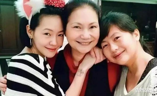 张兰日本之行S妈彻底破防，小s也不发声了，大s死因疑似有新说法