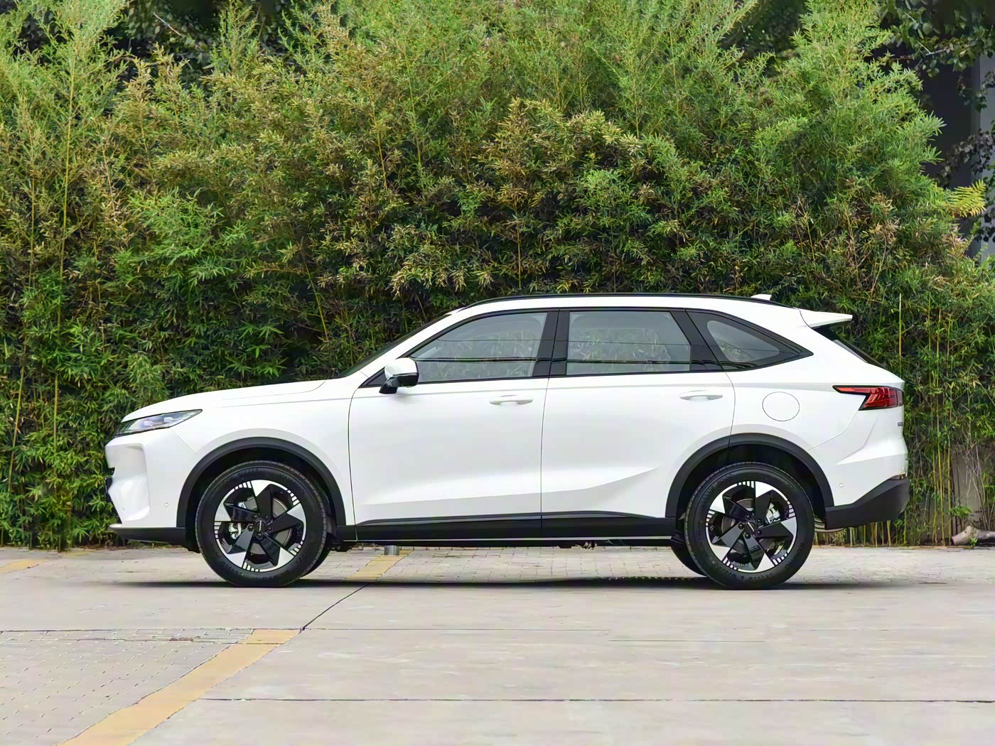 加长版哈弗H6亮相！或不超12万起售，定位中型SUV，搭载2.0T动力