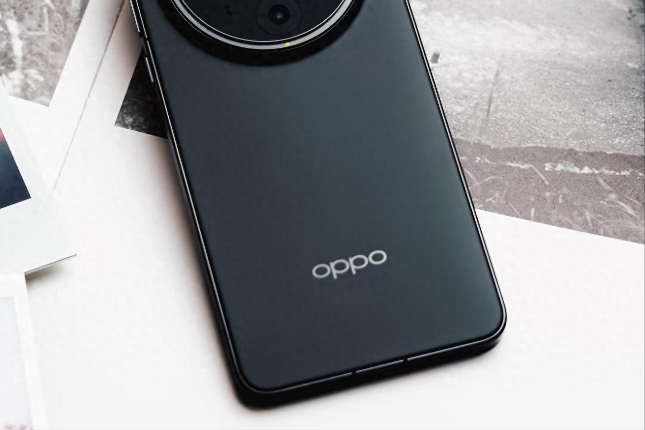 OPPO“用力過猛”！2K超窄直屏+五星抗摔，512GB大降1553元