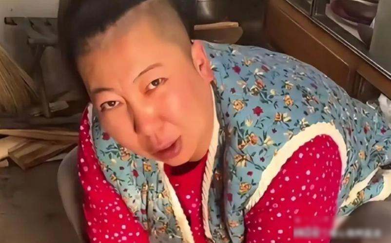 东北雨姐小号全被封杀,跑到海外平台更新,没想到比在国内还火