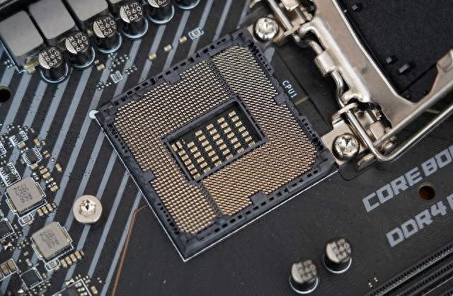 裝機不花冤枉錢：新手必須吃透的 8 個核心要點