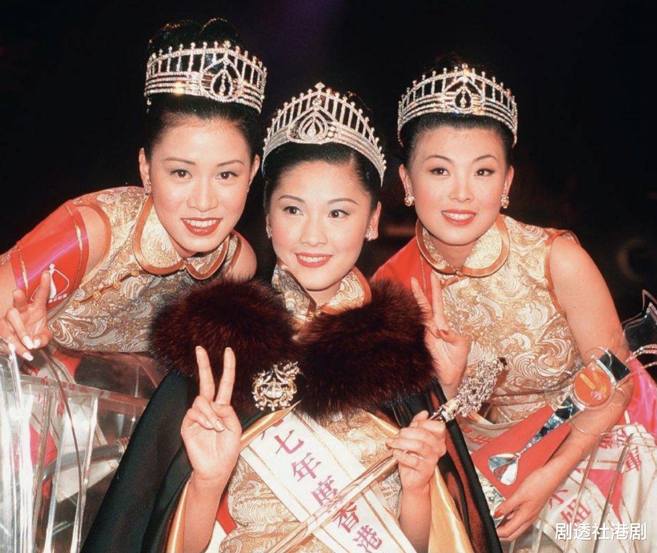 TVB前港姐冠军晒近况!台风天户外花园一片狼藉,过亿豪宅似宫殿