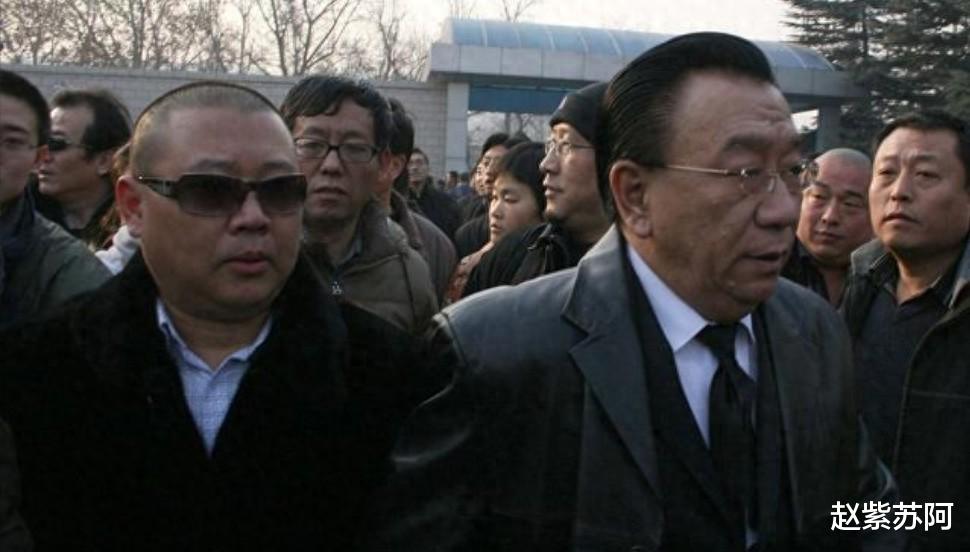 侯耀华讽刺了德云社部分人员