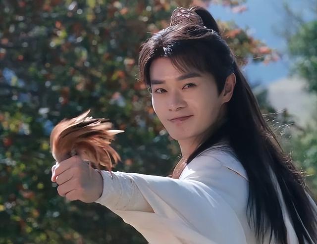 还没开播,《凡人修仙传》就等来央媒认可,但央视只夸了男主一人