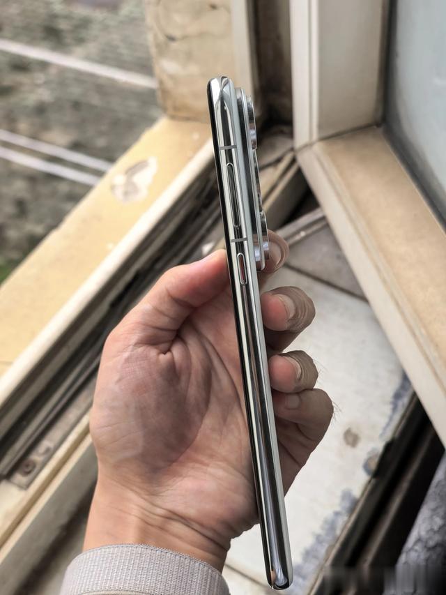 華為Pura70 Pro還有人在用嘛？