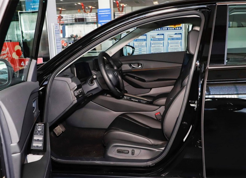 三点总结完试驾雅阁的感受