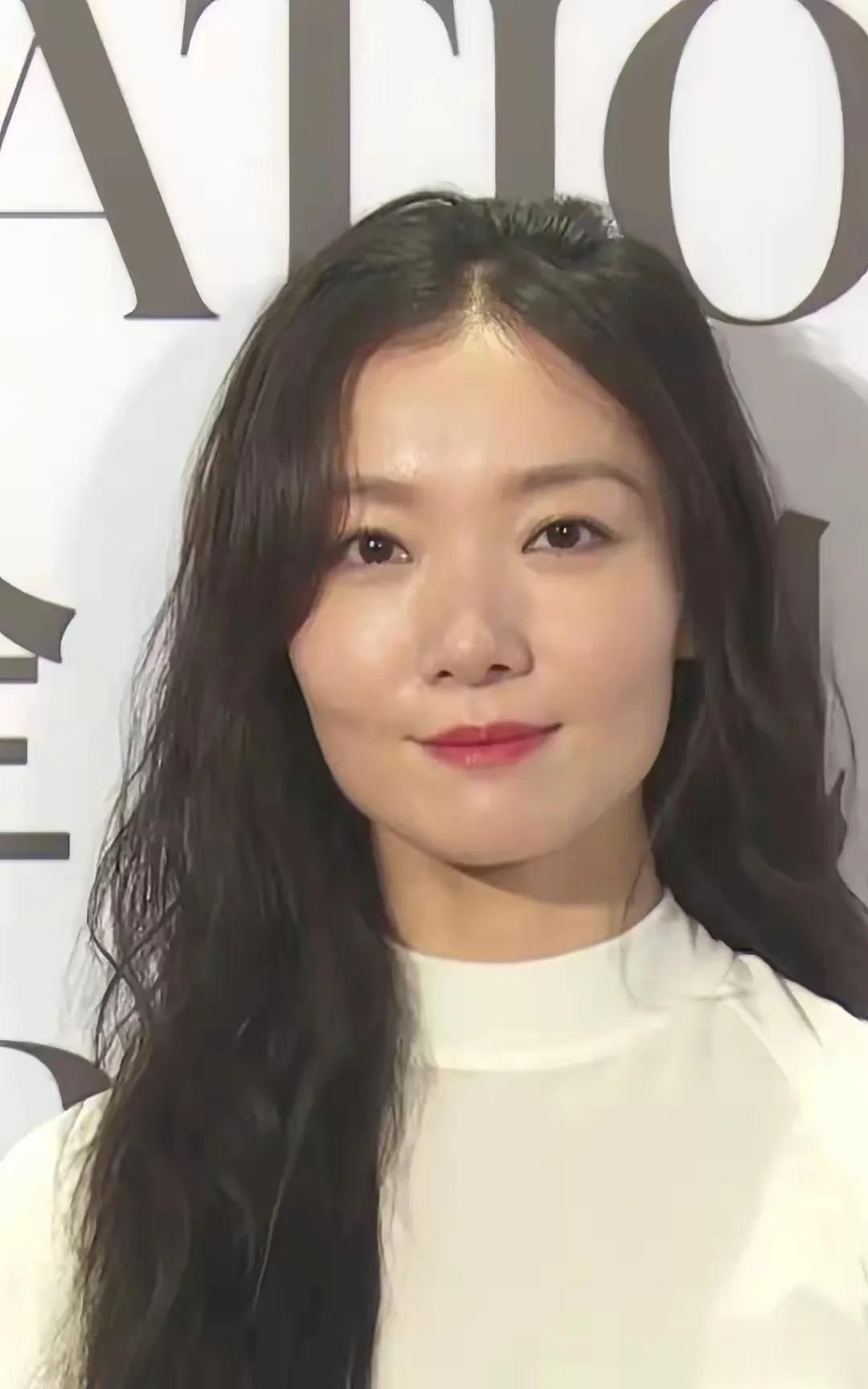 明星无滤镜后,李宇春大象腿,周迅似小老太,蔡明黑得像非洲人