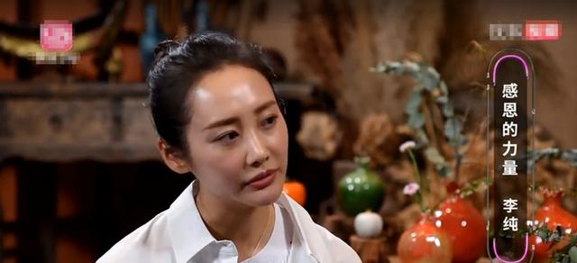 原来他俩是夫妻，官宣结婚不到两个月，她就演《大生意人》再翻红