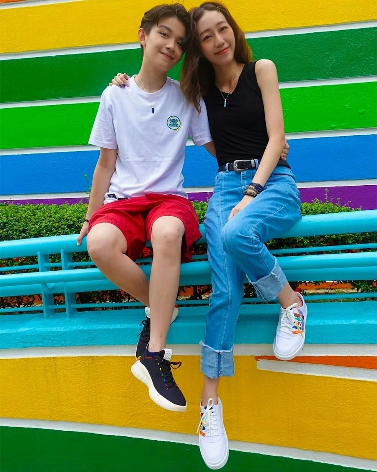 35岁TVB绿叶另谋出路创业，与女友开水晶店，自曝收入比TVB高10倍