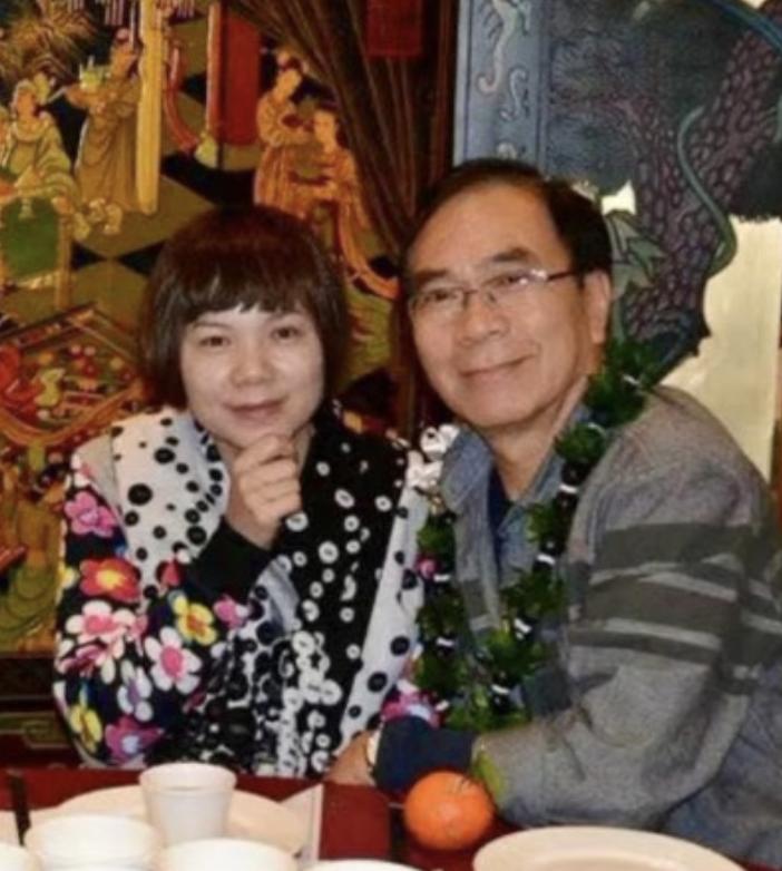 75岁港星曝前女友与内地丈夫办离婚，称仍好爱对方，不排除会复合