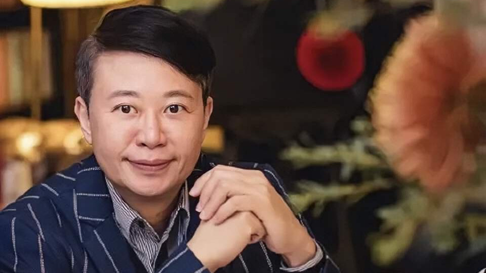 恭喜！57岁香港知名富商即将再婚，和TVB视后隐婚十年后离婚