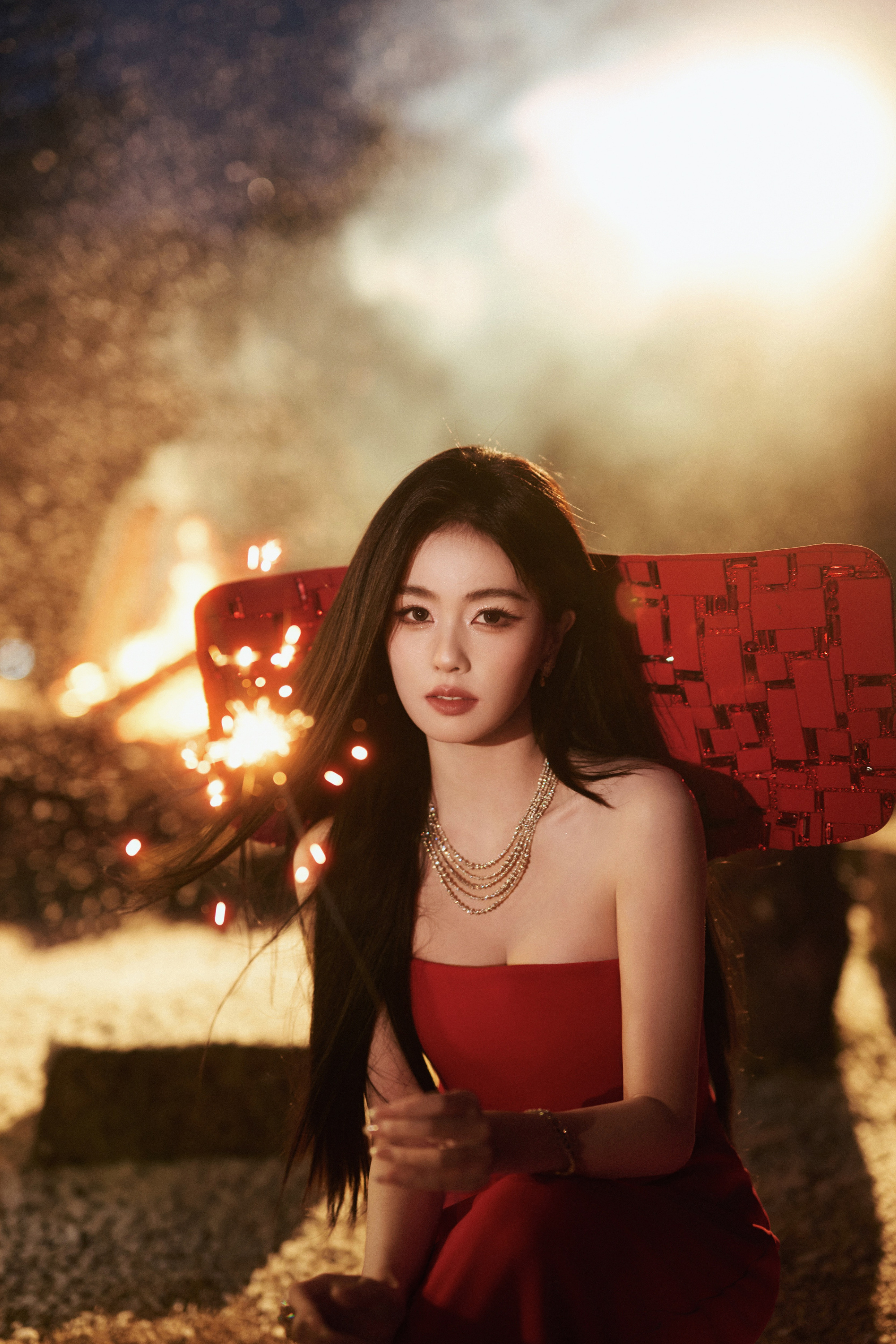 烈焰下白鹿抹胸连衣裙