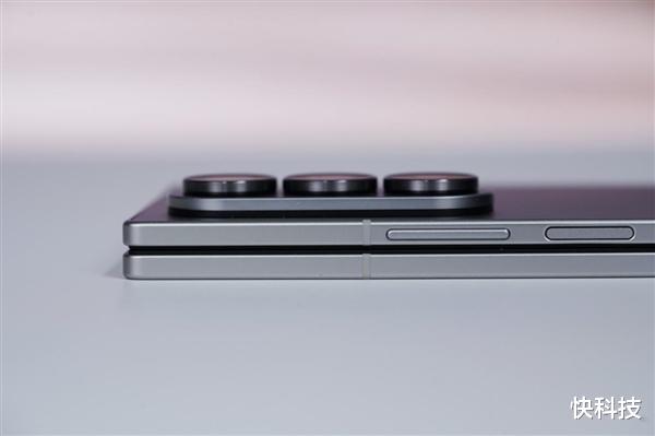 全球最輕的大折疊！三星Galaxy Z Fold7圖賞