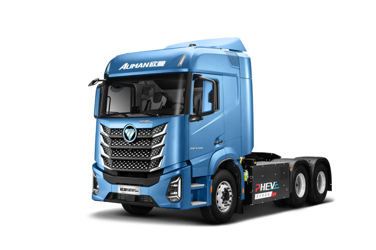 混动重卡才是未来？欧曼银河混动重卡给打样了