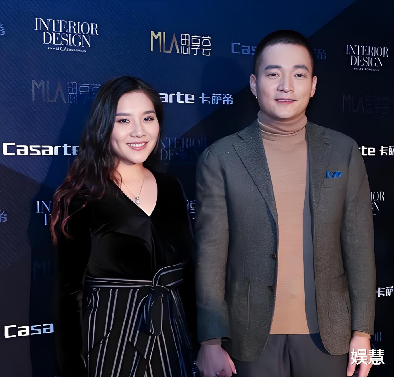 再次反转！喻恩泰被曝出轨美女律师，挽手同回酒店画面被曝光