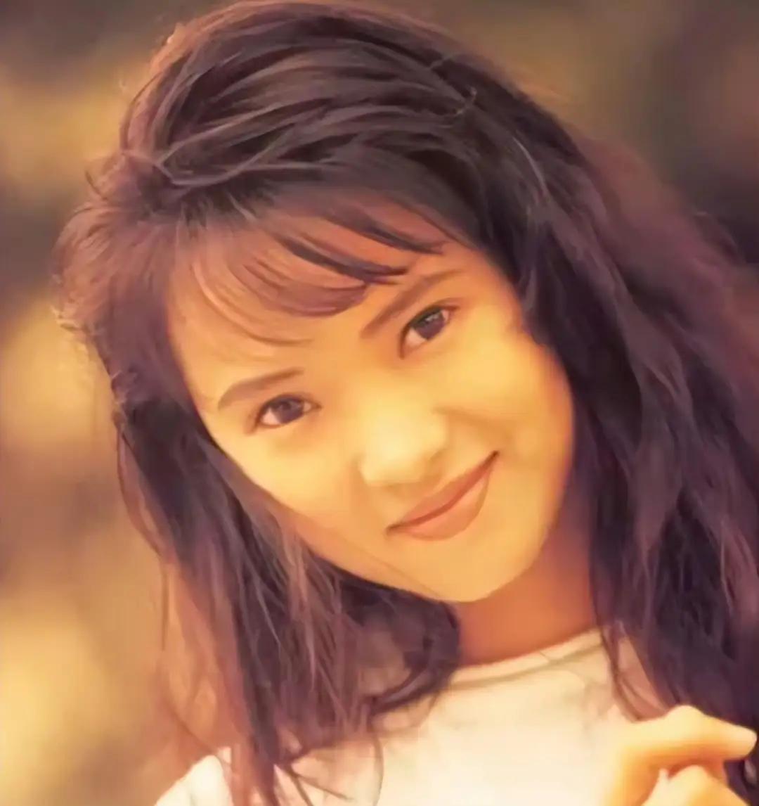 张嘉欣：41岁嫁给庾澄庆，两年抱俩，比伊能静巧的是张正芬老了