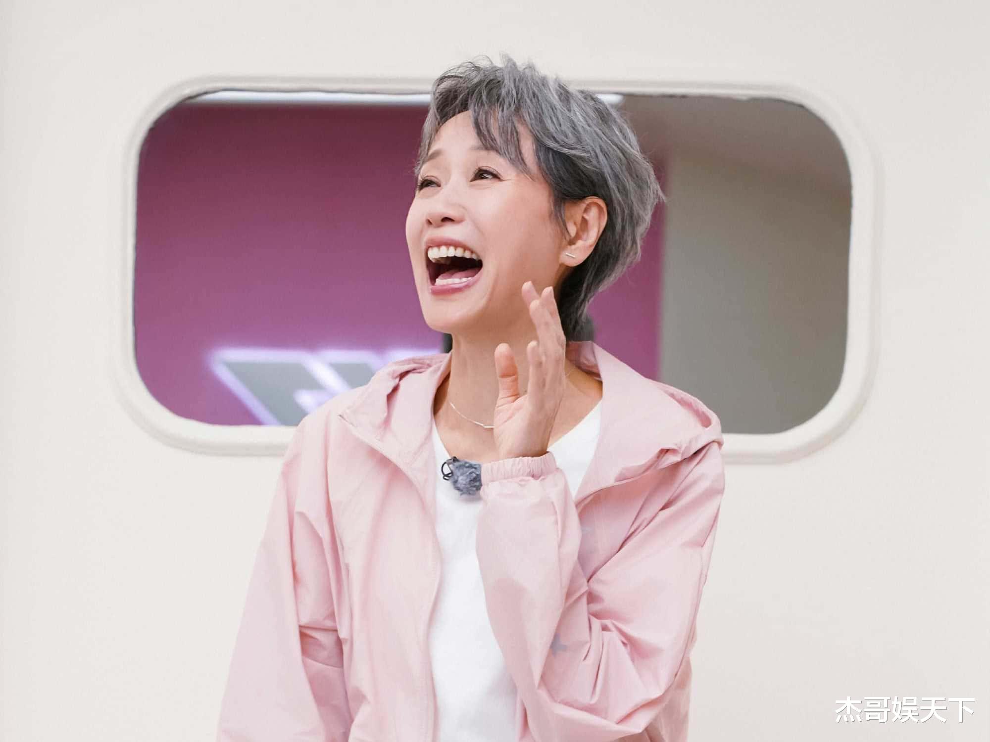 叶童的“敷衍”打了多少姐姐的脸,真人秀的“虚伪”被撕了个粉碎