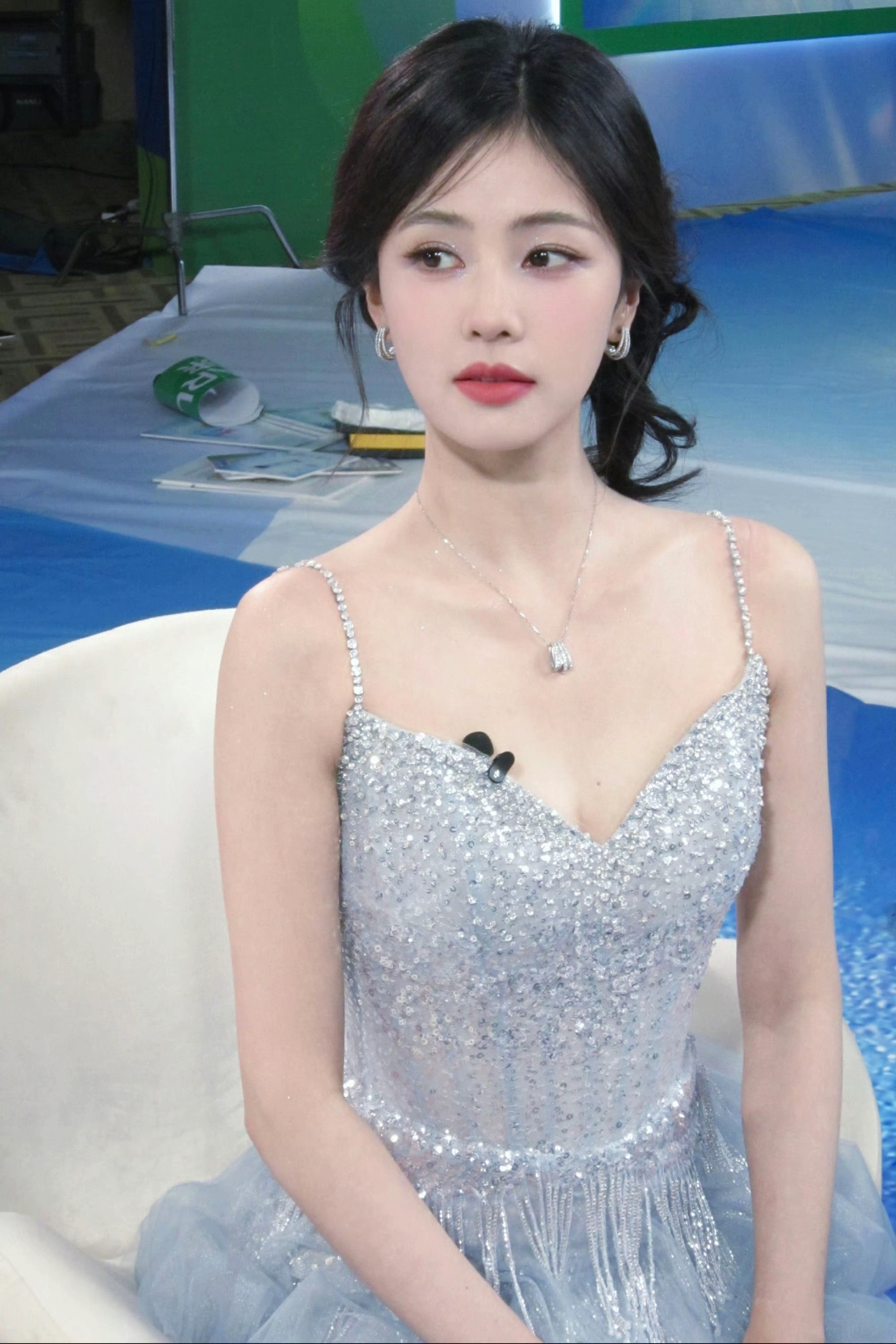 9.21娱乐瓜:白鹿 谭松韵 王一博 王俊凯 檀健次 宋威龙 成毅 张凌赫