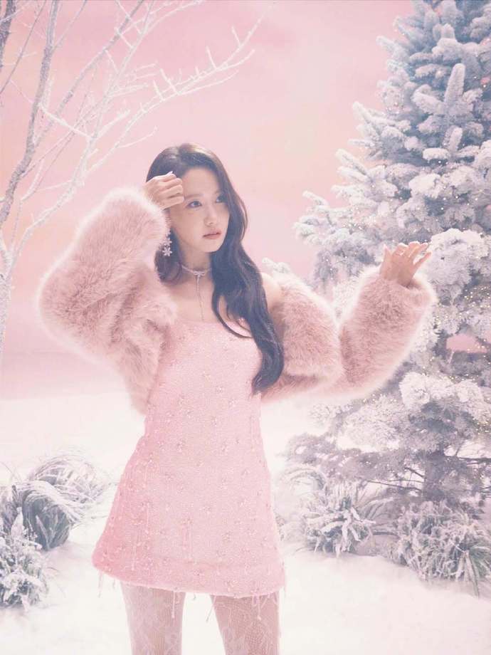 林允儿粉嫩美图赏析