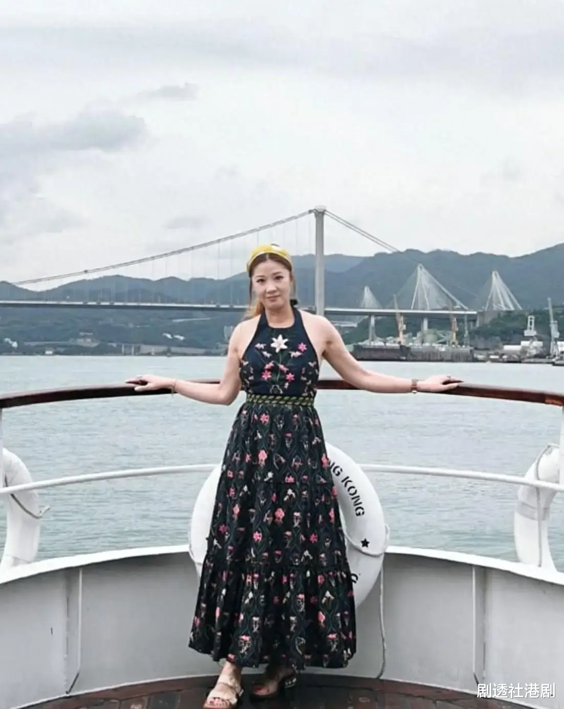 TVB前港姐冠军曝近况！大儿子做投行月入9万，有意接管家族生意