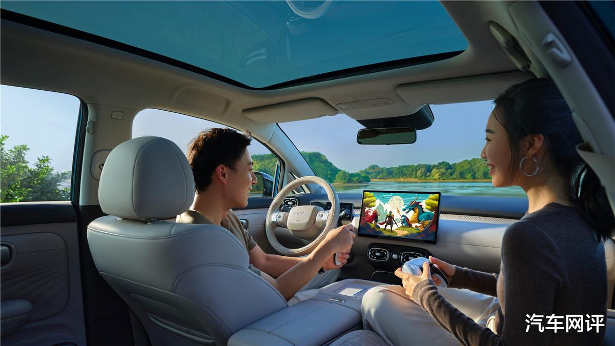 行业洗牌并非依赖“白菜价”，埃安UT super模式本身就十分颠覆