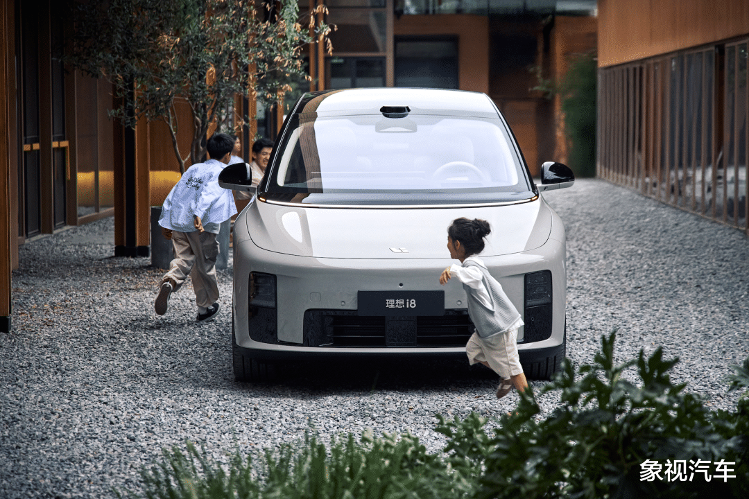 冰箱彩电大沙发不灵了？理想销量下滑，市值蒸发上千亿