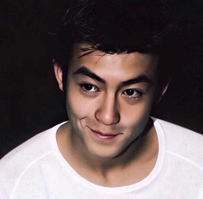 陈冠希夫人一亮相，才懂身经百战的冠希哥有多会挑，这才是旺夫相