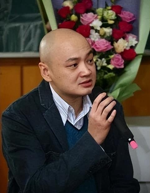 《十六岁的花季》重聚，“白雪”依然年轻，战士强显老，2人去世