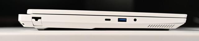 机械革命耀世16Ultra评测：长江存储PC411固态硬盘加持的性能魔兽