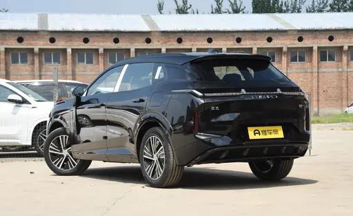 定位中型SUV，空间大，试驾领克08 EM-P