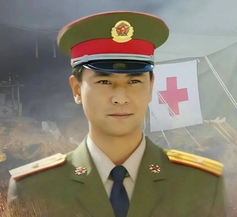 出道36年不温不火,娶小23岁郝蕾,助妻子战胜遗传病,48岁才当爹