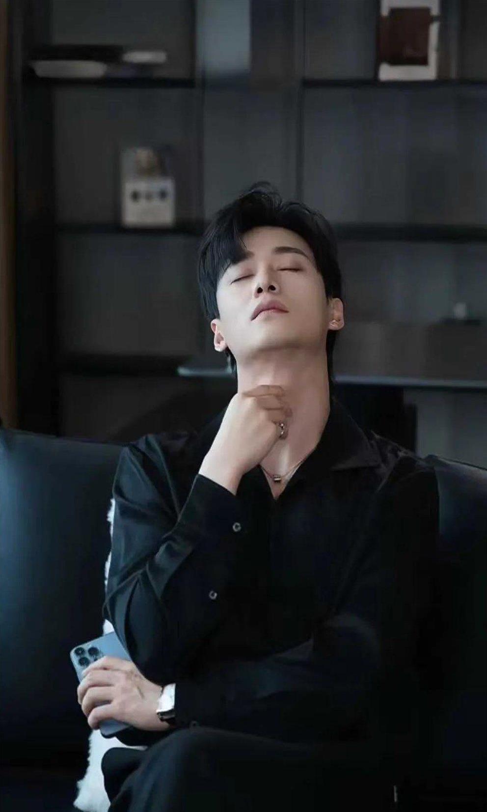 爆款短剧男演员人气排名前二十大换血 曾辉一夜之间掉出前十！