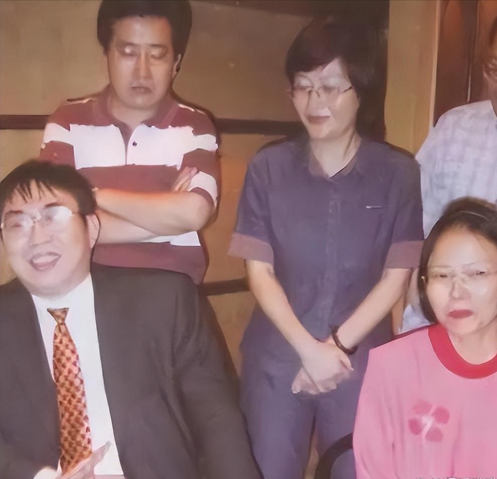 聂卫平的二婚妻子，哥哥家喻户晓，她是知名歌唱家，69岁仍未再婚